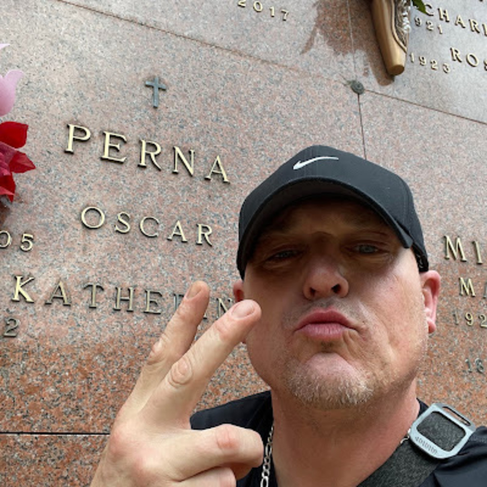 Meet your Posher, Michael